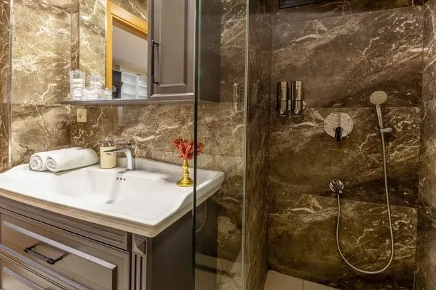 2 Yatak Odali Deluxe  Daire Bahce