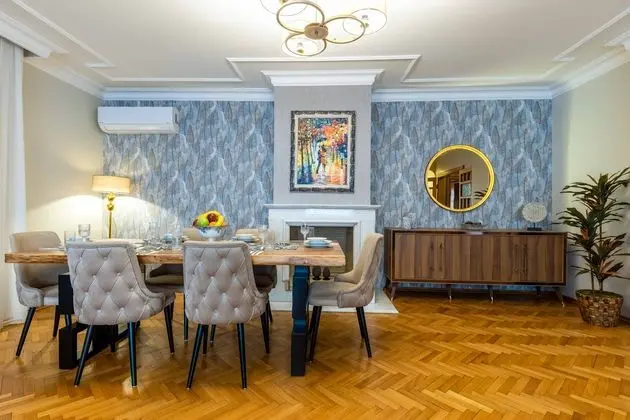 Room3 Yatak Odali Deluxe Daire Balkonlu Ve Havuz Manzarali