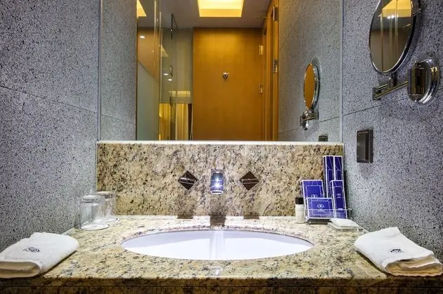 1.Standard King Room