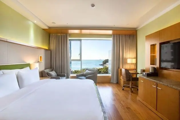 4.Ocean View Deluxe King Room