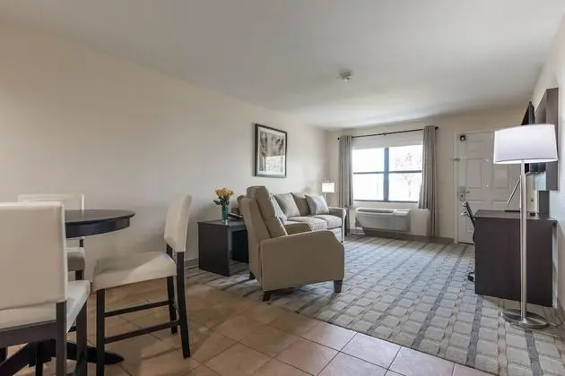 Süit, 1 En Büyük (King) Boy Yatak, Sigara İçilmez (One-Bedroom)