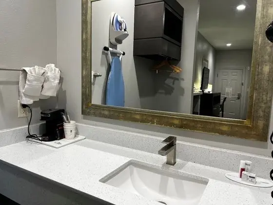 Oda, 1 En Büyük (King) Boy Yatak, Sigara İçilmez