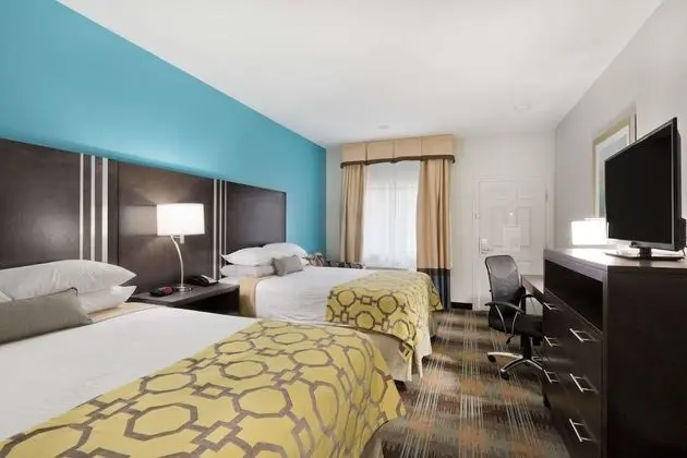 Oda, 2 Büyük (Queen) Boy Yatak, Sigara İçilmez