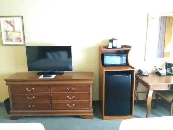 Oda, 2 Büyük (Queen) Boy Yatak, Sigara İçilmez