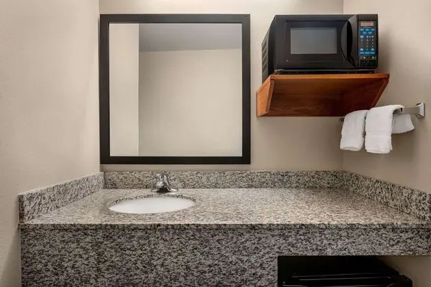 Oda, 1 En Büyük (King) Boy Yatak, Sigara İçilmez