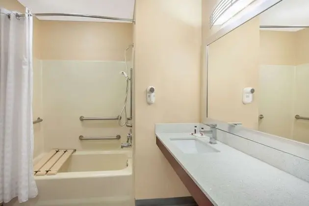 Standard Oda, 1 En Büyük (King) Boy Yatak, Engellilere Uygun, Sigara İçilmez