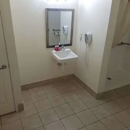 Standard Oda, 1 En Büyük (King) Boy Yatak, Engellilere Uygun, Sigara İçilmez