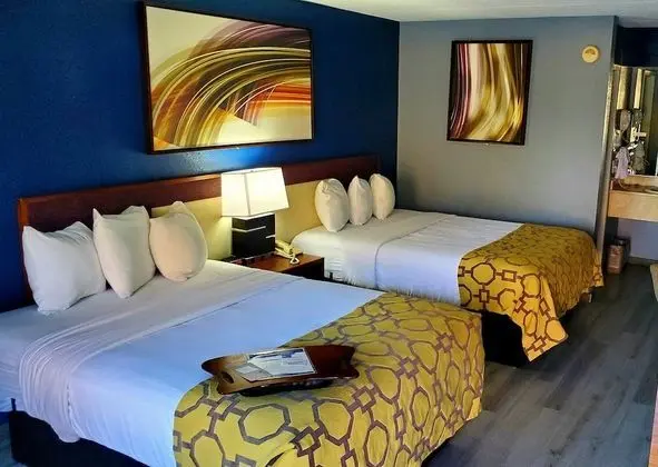 Oda, 2 Büyük (Queen) Boy Yatak, Sigara İçilmez