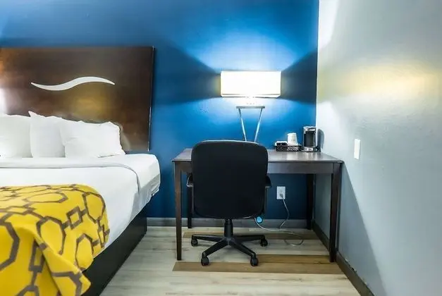 Oda, 2 Büyük (Queen) Boy Yatak, Sigara İçilmez