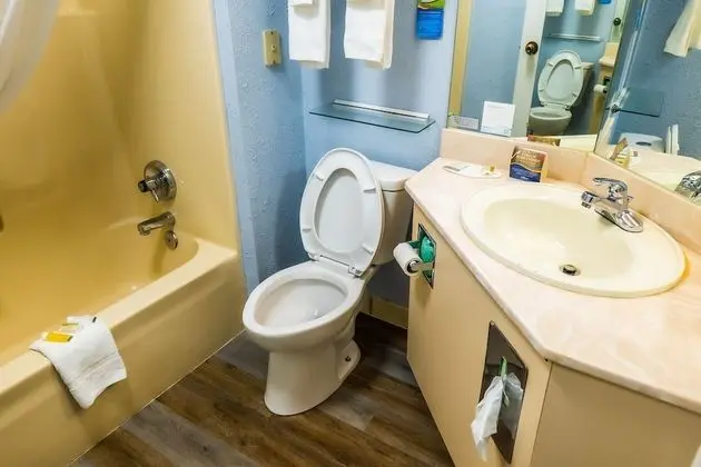 Oda, 2 Büyük (Queen) Boy Yatak, Sigara İçilmez