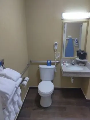 Oda, 2 Çift Kişilik Yatak, Engellilere Uygun, Sigara İçilmez (Mobility Accessible)