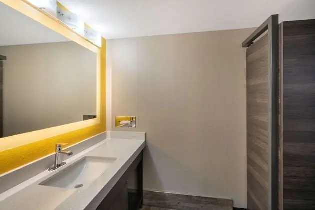 Süit, 2 Çift Kişilik Yatak, Sigara İçilmez (One-Bedroom)
