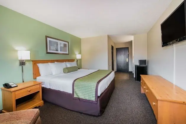 Oda, 1 Büyük (Queen) Boy Yatak, Sigara İçilmez, Ek Bina