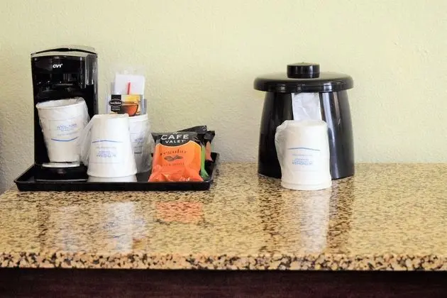 Oda, 1 Büyük (Queen) Boy Yatak, Sigara İçilmez, Ek Bina