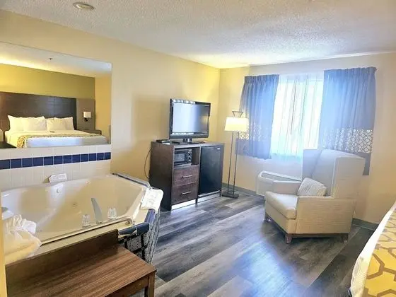 Stüdyo Süit, 1 En Büyük (King) Boy Yatak, Engellilere Uygun, Sıcak Su Küveti (Mobility)