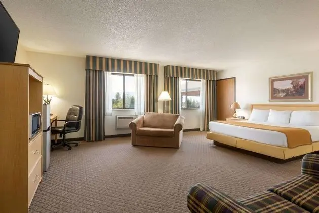 Süit, 1 En Büyük (King) Boy Yatak, Sigara İçilmez (One-Bedroom)