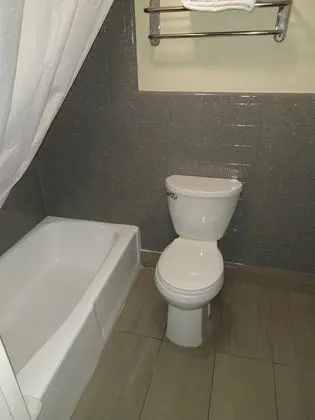 Oda, 2 Çift Kişilik Yatak, Sigara İçilmez (Interior Corridor)