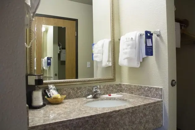 Oda, 1 En Büyük (King) Boy Yatak, Sigara İçilmez