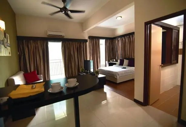 Studio Apartment