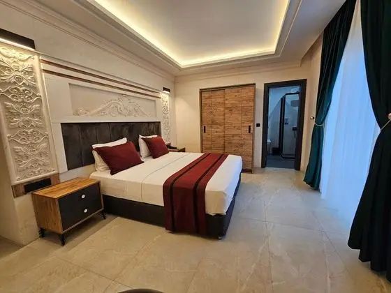 Standart Oda, Şehir Manzaralı