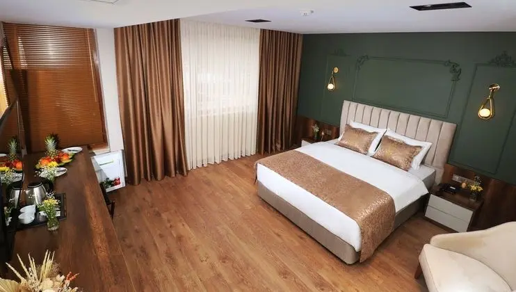 Deluxe Suite-Balkonlu