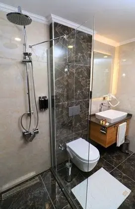 Deluxe Suite-Balkonlu
