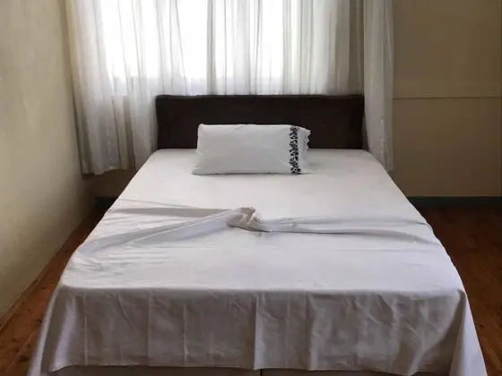 Çift Kişilik, Şehir Manzaralı