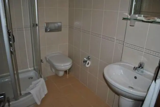 Triple, Şehir Manzaralı
