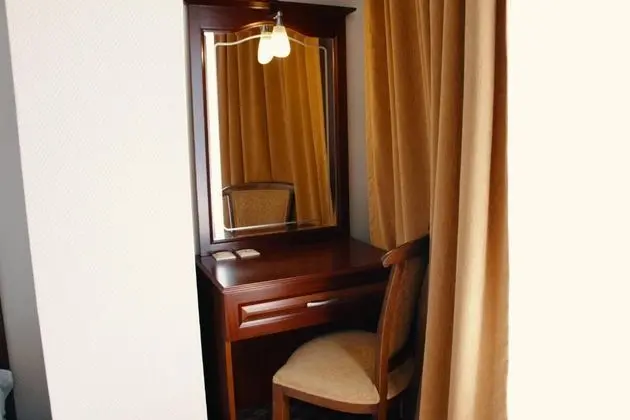 Twin Oda, Şehir Manzaralı