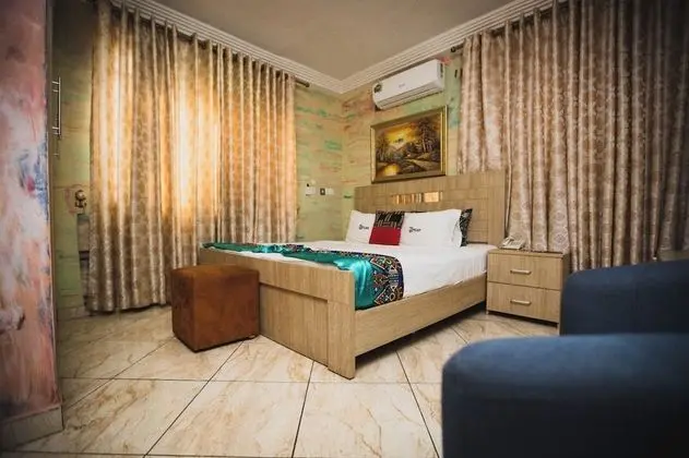Deluxe Tek Büyük Yataklı Oda
