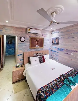 Deluxe Tek Büyük Yataklı Oda