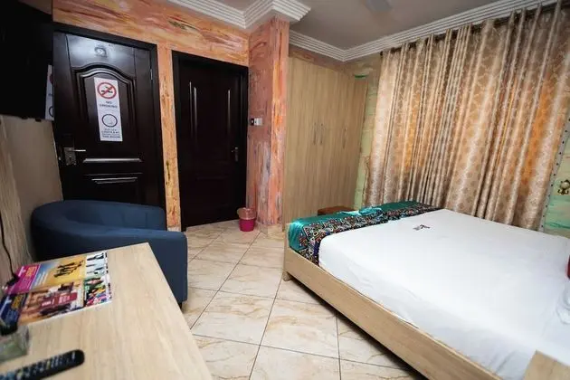 Deluxe Tek Büyük Yataklı Oda