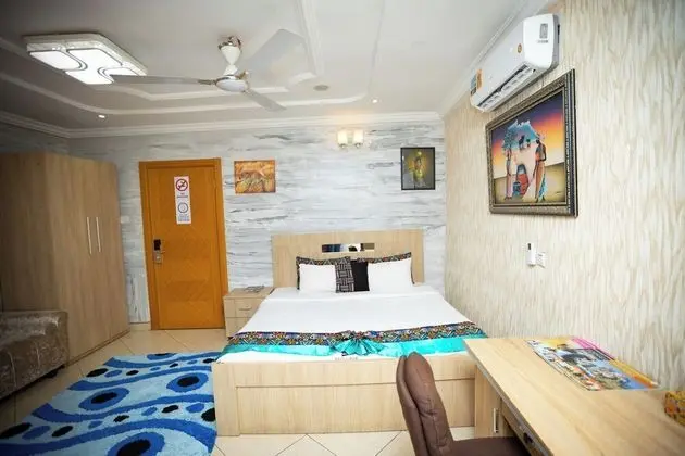 Deluxe Tek Büyük Yataklı Oda