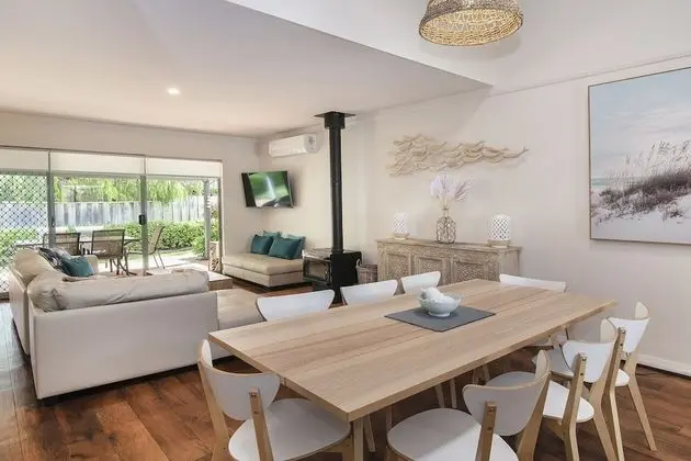 Villa (8 Person Villa – Min 2 Nights)
