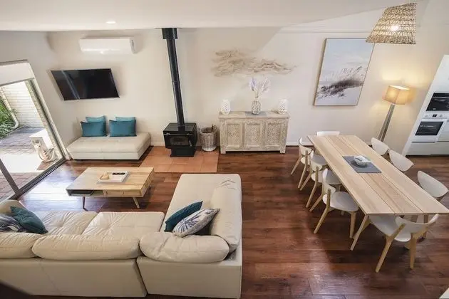 Villa (8 Person Villa – Min 2 Nights)