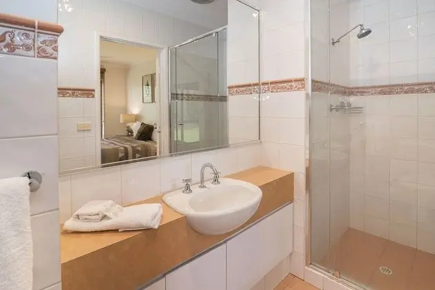 Villa (8 Person Villa – Min 2 Nights)