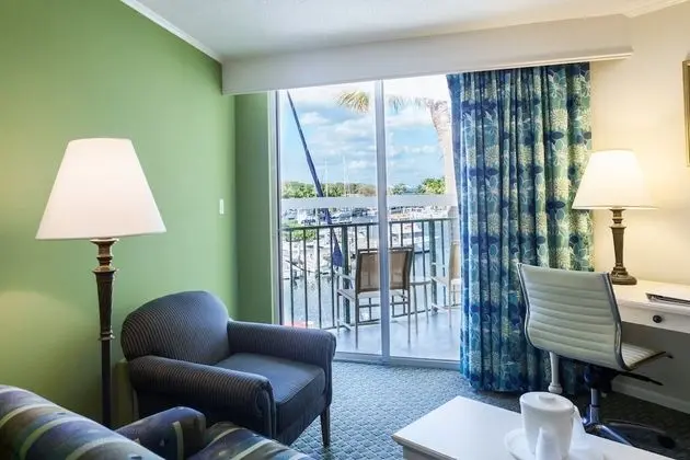 Premium Oda, 1 En Büyük (King) Boy Yatak, Balkon, Marina Manzaralı