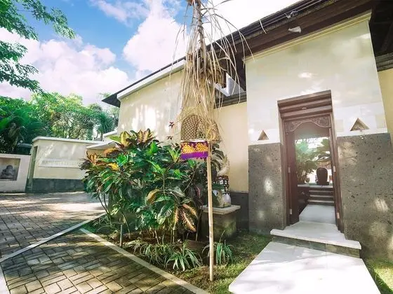Villa (Bayu Gita Residence)