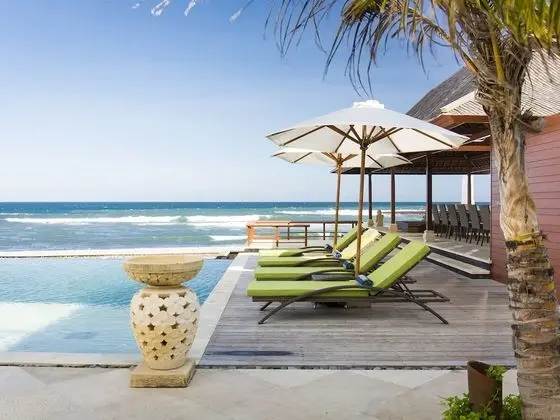 Villa, Denize Sıfır (Bayu Gita)