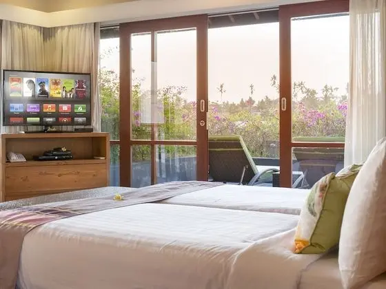 Villa, Denize Sıfır (Bayu Gita)