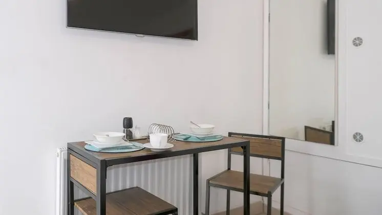 Tek Büyük Yataklı Oda (No Sea View)