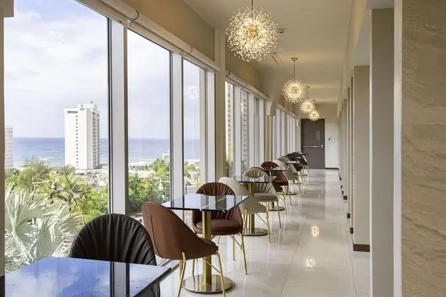 2 Bedrooms Suite 1 King & 2 Singles, Apartment