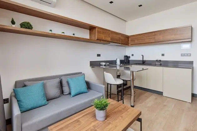 Apart Daire, Deniz Manzaralı