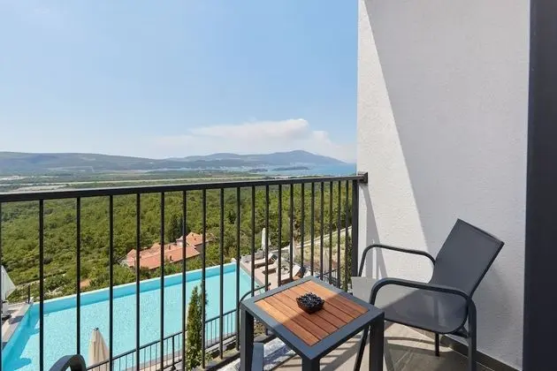 Apart Daire, Deniz Manzaralı