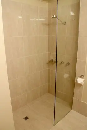 Standard Oda, Sigara İçilmez (Ground Floor Bunks)