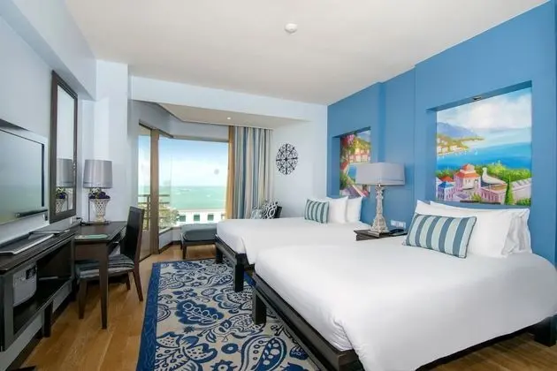 Deluxe Sea View Twin Bed