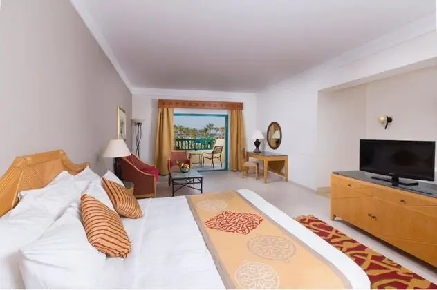 Sea View Room king bed