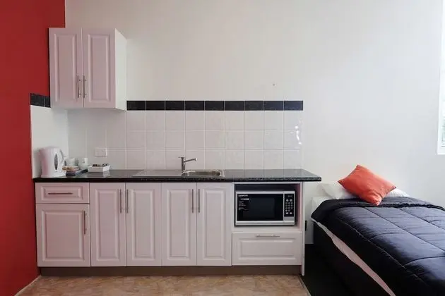 Standard Dört Kişilik Oda, Ortak Banyo