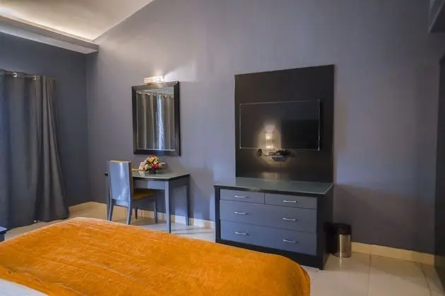 Deluxe Oda, Balkon, Havuz Manzaralı