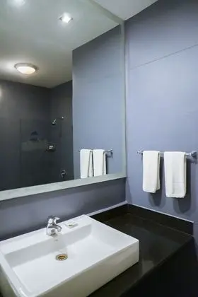 Deluxe Oda, Balkon, Havuz Manzaralı